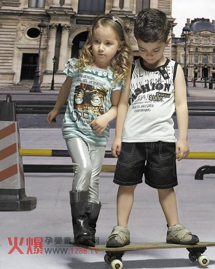 �Θ�(l��)��ͯ�b�\(ch��ng)�����ؽ�(j��ng)�N��