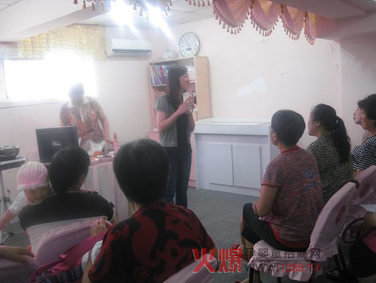 ��ӬF��������