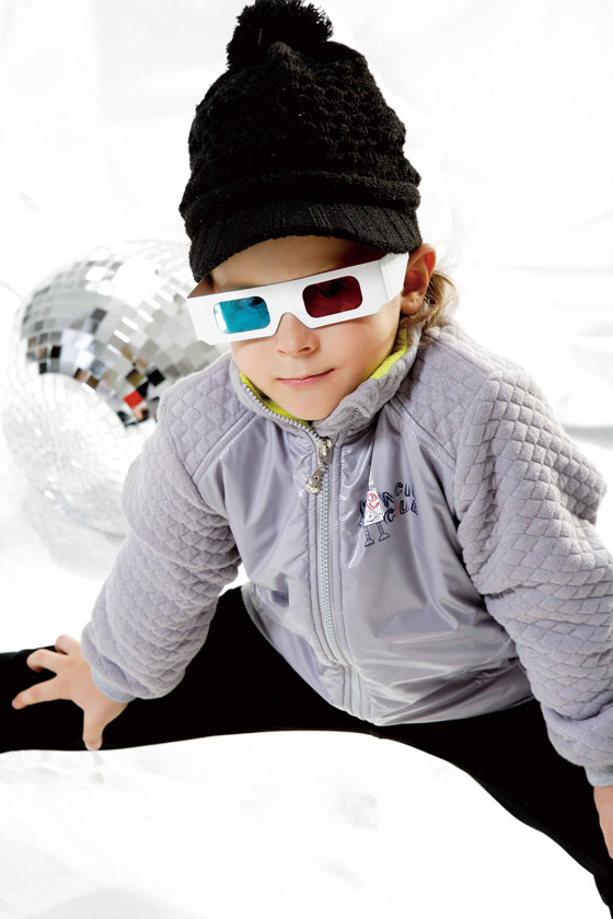 �U�P�㘷���y��ɫͯ�b