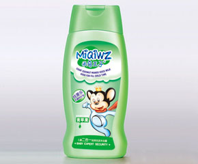 �������Ӄ�ͯ����һ��(r��n)��ϴ�l(f��)��ԡ¶����