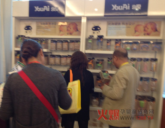 �����אۻ𱬾W(w��ng)���v������վһ�e�Z��