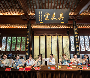  �۾SI(y��ng)�B(y��ng)Ʒ��(hu��)�h�DƬ12