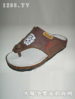 �ɿ�؈��ɫ���e��Ь