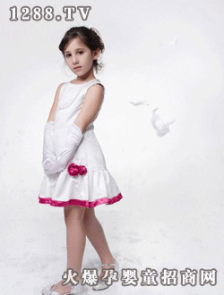 С�����2010����ϵ�ж���ɫ�t��߅�B��ȹ