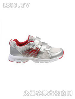 ��̤��ɫ�r����Ь