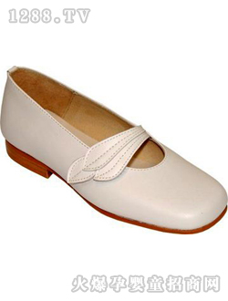 ���Ƿ�ɫͯЬ