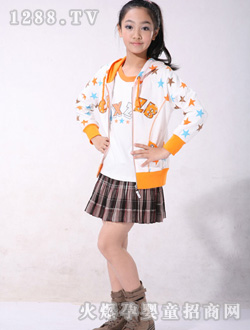 酷派小字輩時尚運(yùn)動裝