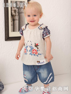 ��������ɫ�A�IT��