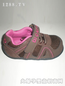 ��؈֮����ɫ�׃�Ь